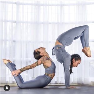 NWT ALO YOGA 7/8 AIRLIFT BLUE MOON LEGGING